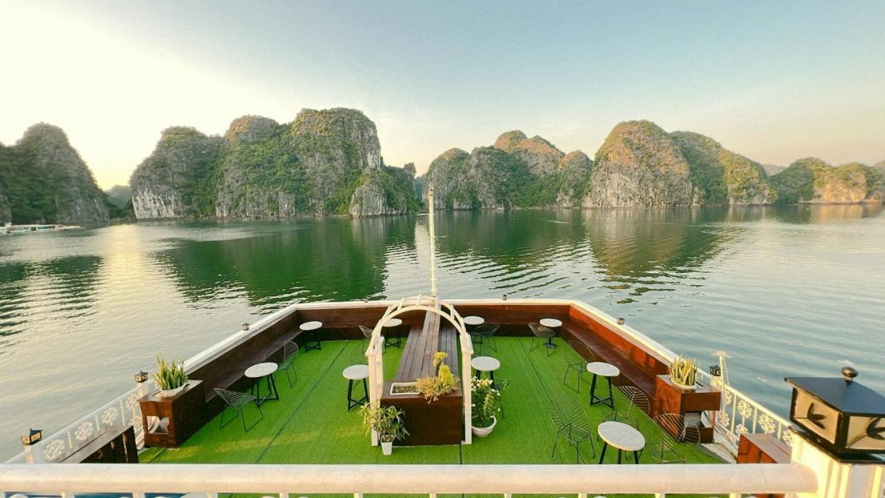 Unicharm Cruise Hotel Hạ Long-öböl Kültér fotó