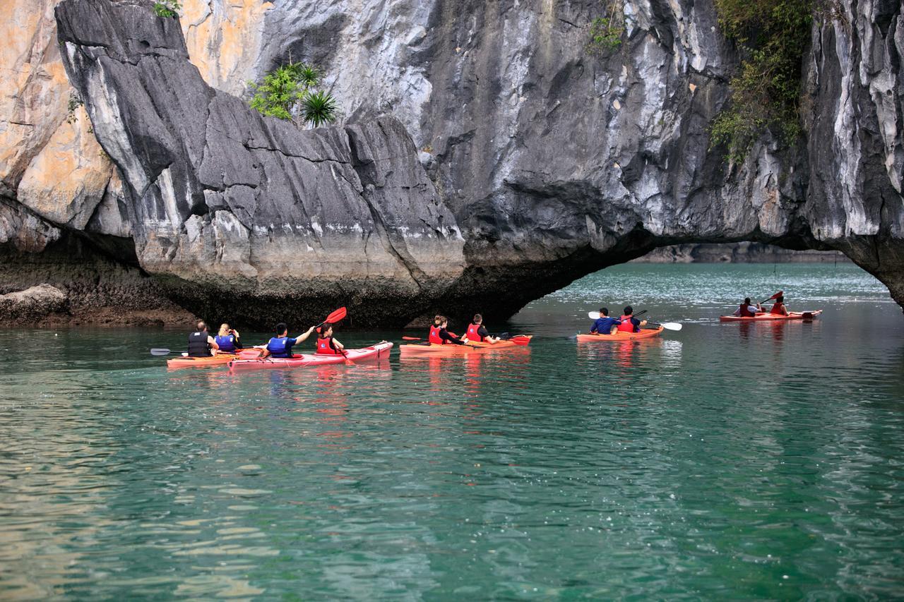 Unicharm Cruise Hotel Hạ Long-öböl Kültér fotó